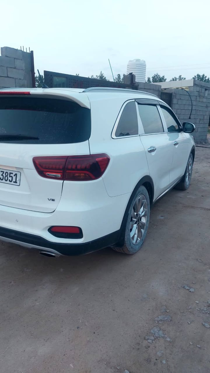 السلام عليكم من رخصت لأدمن 
سياره سورنتو خليجي ٢٠٢٠ أربيل وكاله اول مداور كفاله ٧ راكب ٦ سلندر السعر ٢٥٠ المكان البصره سفوان سونار مرافق مع الصور ترهم امراوس ٢٠٢٢ او ٢٠٢١ مع الفرق 
رقم الهاتف ***********
