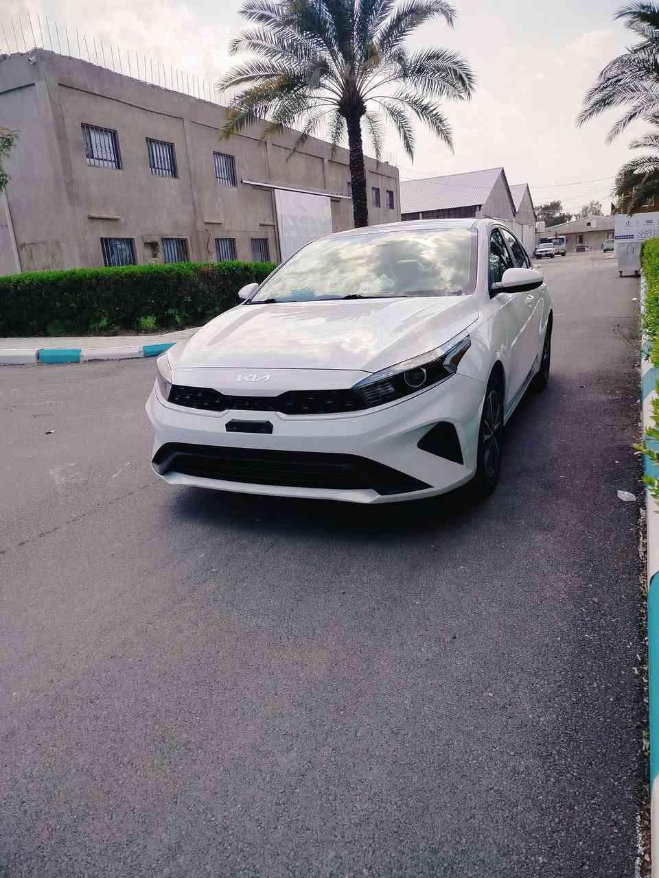 ..فورتي للبيع بدون رقم تترقم جميع المحافضات حادث جاملغ مصلع بدون تبديل وصور الحادث مرفوق بالمنشور السعر اتصال بالرقم  ***********
