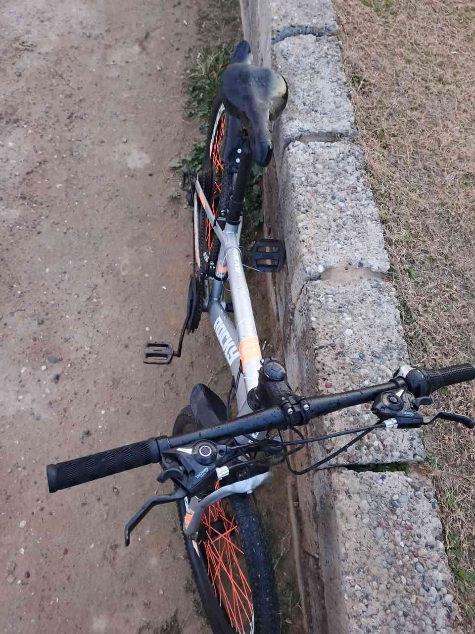 السلام عليكم

يوجد بايسكل للبيع 🚲
السعر ٨٠ وبي مجال ✨
اي استفسار اتصل 📲
***********
