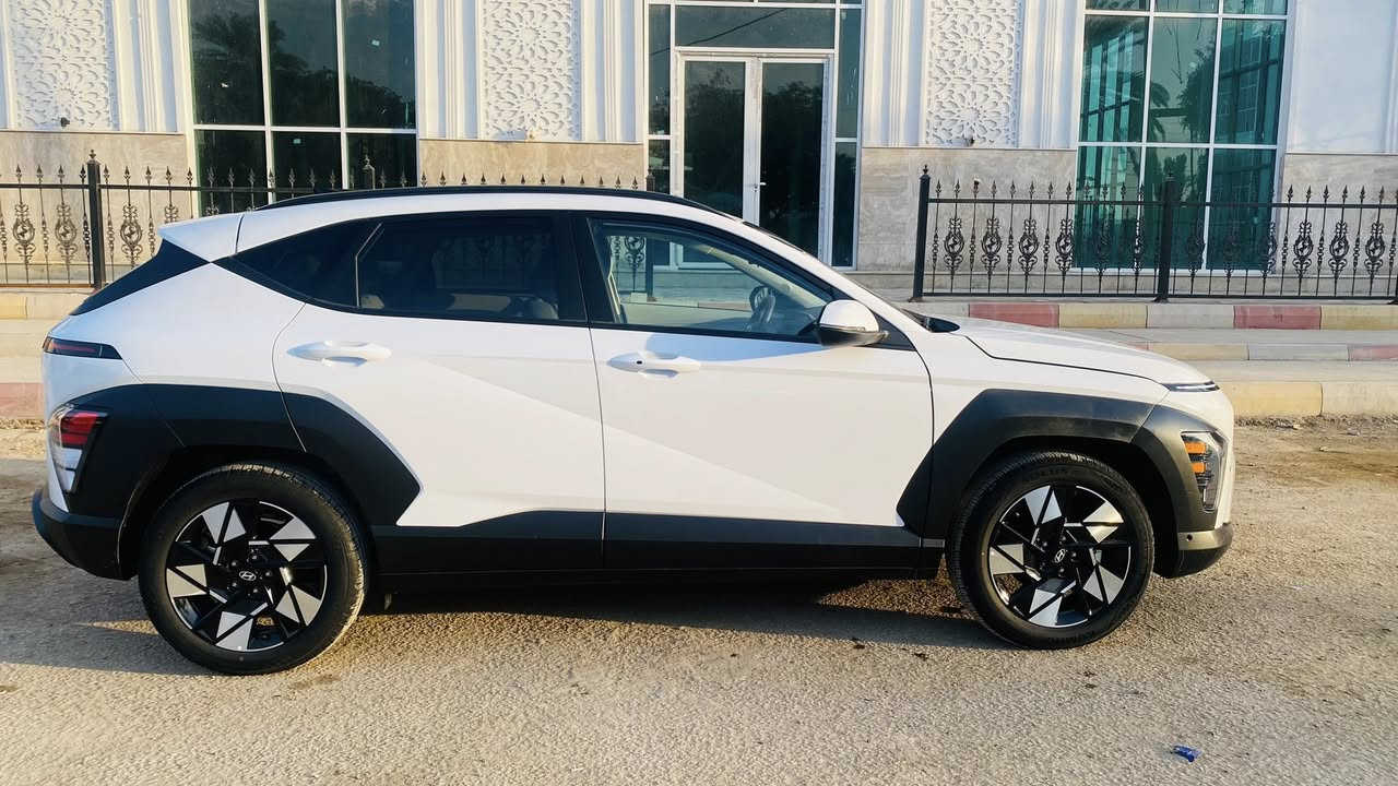 السلام عليكم كونا موديل 25
لبيل واحد بدون صبغ بدون تبديل
بيه كارت ع كد اصبع محرك 2000
داخل بيجي فول مواصفات عدا الفتحه
السيارة زيرو ماشه 3000 الاف 
صور الحادث موجده بالمنشور 
بدون رقم تترقم جميع المحافظات 
الرقم *********** مكان/بابل
السعر ب172 بيه مجال قليل
