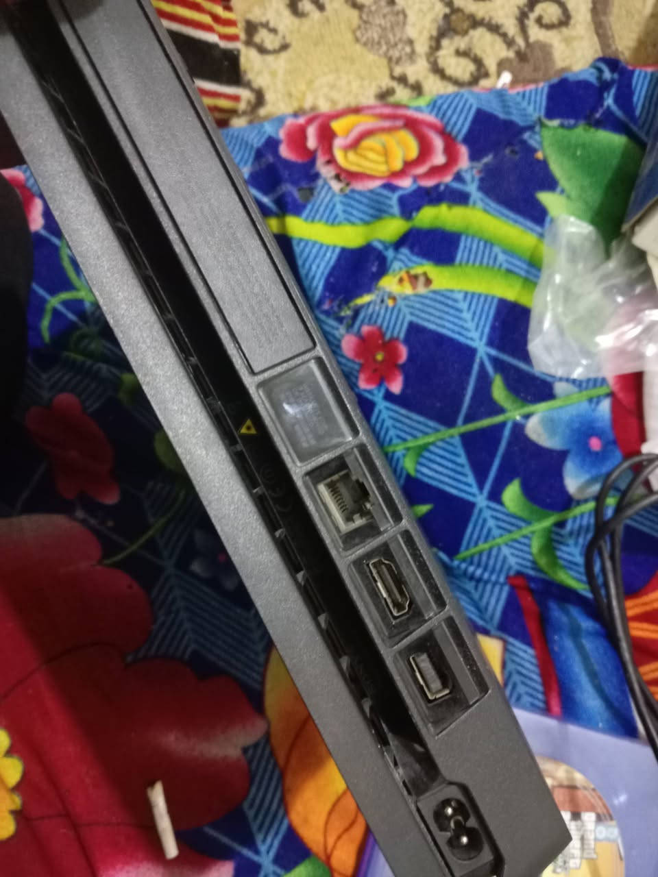 بلي ستيشن 4 سلم اوربي اون لاين غير مهكر نظام ١٣.٤
كامل ملحقاته كارتونته تاخذه نزل والعب ويا قرصين God of war 4 و Gta 5 مع جوستكات 2 وحدة اصلية + تجارية السعر 200 قفل. واتساب ***********
