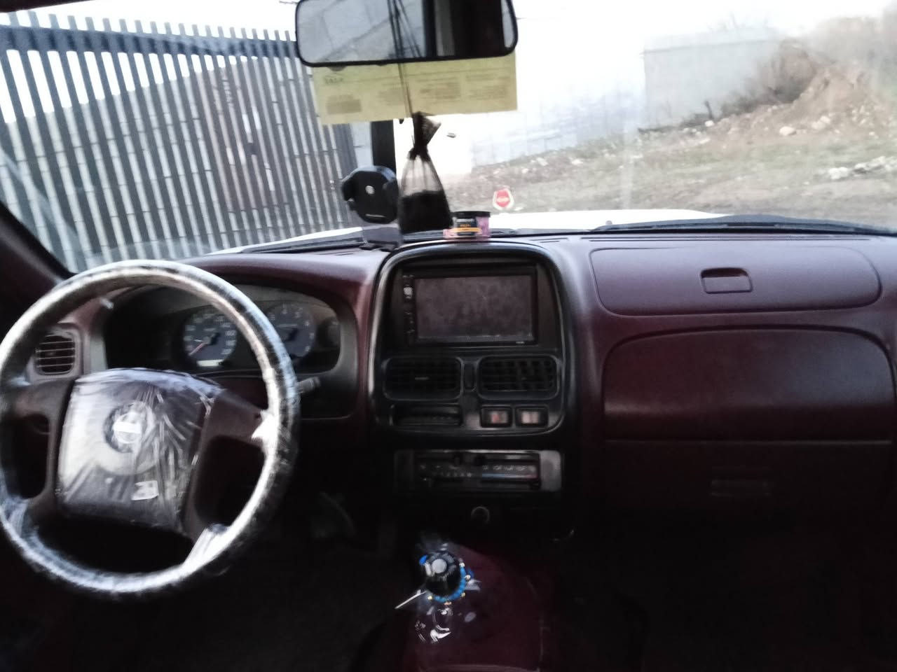 نیسان مۆدێل 2008  براوە ناوسورجام کارەبا ئاوێنە کارەبا سەیارەکە کامل جایز کراوە بێ م  سرەفە 
گێرو مەکینەو اکسل بەشەرت
بێ تەقەورەقە 
کۆدی ئاسایشی بۆکراوەـ
سعری 60گڵا تۆزێ مەجال
0751 1746870
