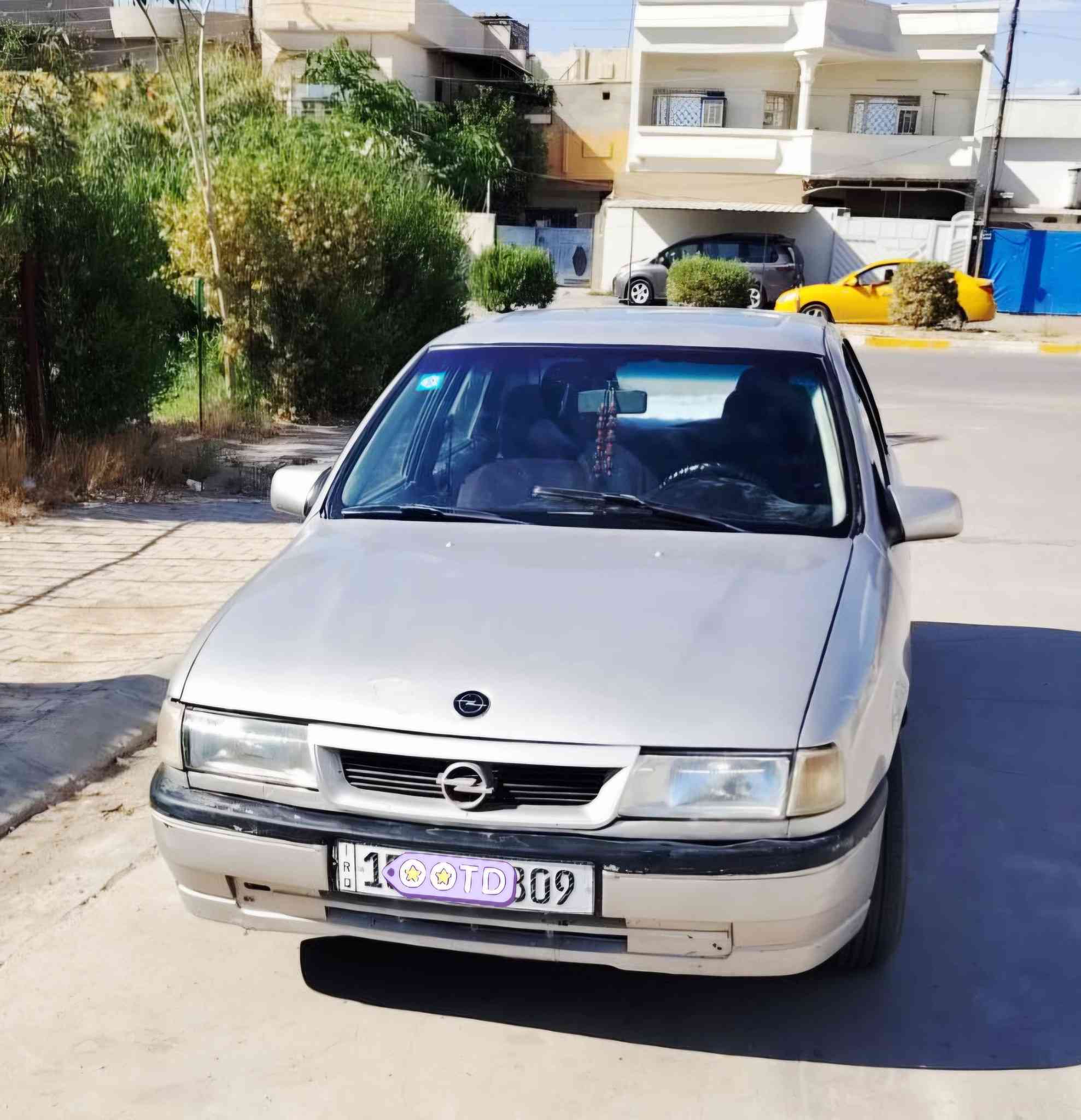 فكترا موديل 93 محرك 20 مشروع وطني
ارقام وسنوية حتى هزة جديد بطاقة بانزين موجود  سيارة جاهزة ونظيفة من كل نواحي بدون اي نقص سعرة34 
او مراوس مكانة كركوك***********
