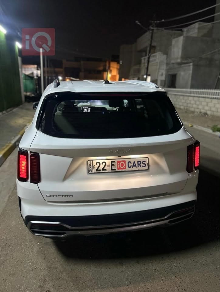 السلام عليكم
كيا سورنتو 2023 خليجية بعدها بضمان الـشركة

محرك 4 سلندر 2500 mpi

ماشية 35.500km

مكفولة كفالة عامة بس بيها بارد على كد إصبعين كما موضح بالصورة 

المواصفات 

7راكب وبصمة وتشغيل عن بعد  وكامرة خلفية وشاشة ابل كاربلي واندرويد اوتو و3 انظمه قيادة ونظام abs وتبريد 3 صفوف ومثبت سرعة ونظام الترحيب وحساسات ضغط الإطارات وتبريد لمس ومناخ منفصل وحساسات امامية خلفية 

العنوان بغداد 

السعر $240

للاستفسار الاتصال ***********
