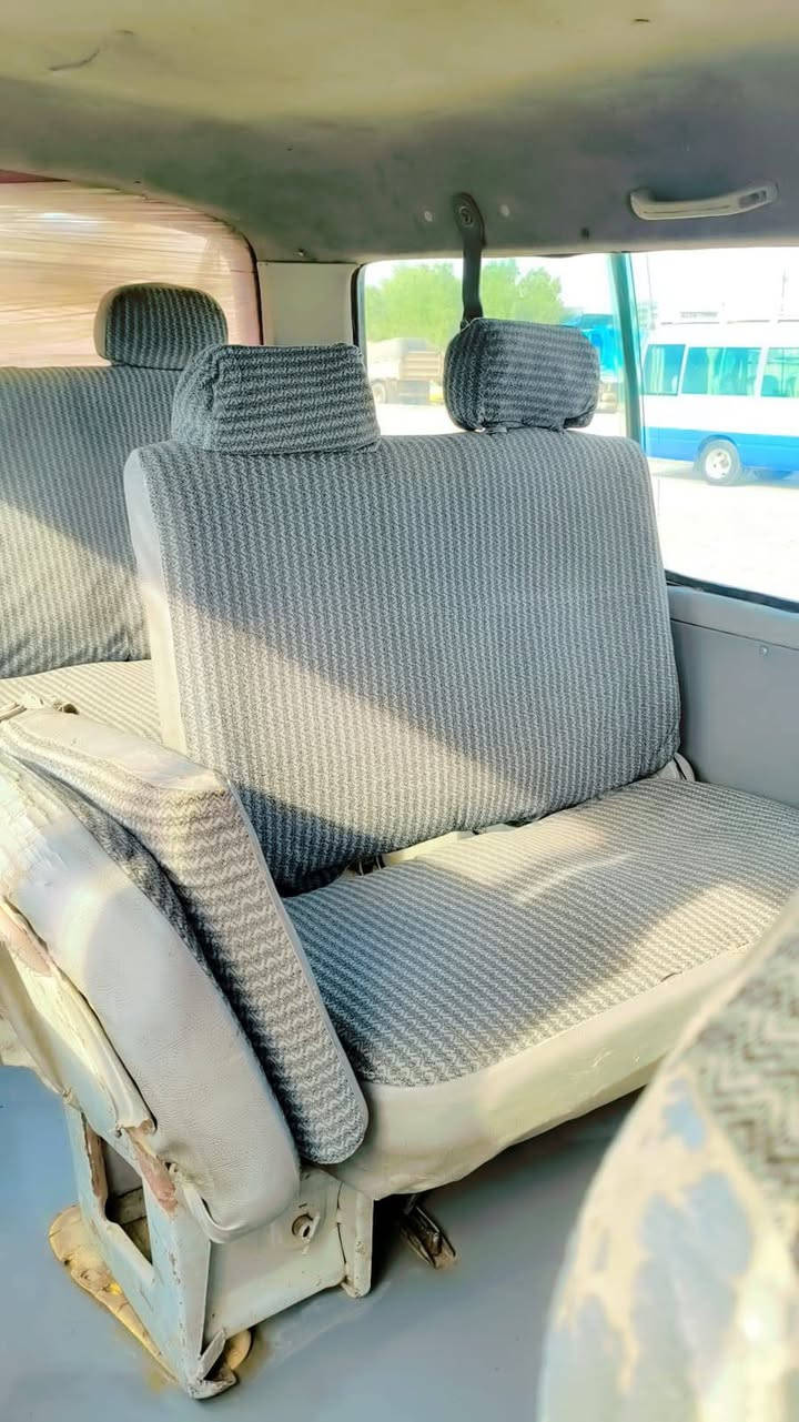 سلام عليكم سياره كيه بريجو للبيع مكينه 3000 كير واكسن مكفولات شواصي 4بلادي كهربايات كله شغاله تخم تاير سنويه لل 27 مصفره ولا ربع مطلوبه مكان السياره بغداد النهروان السعر 45وبيه مجال بسيط ***********
