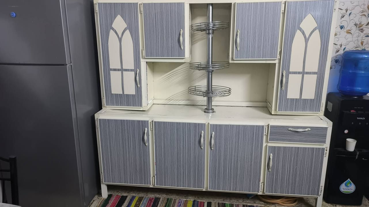 السلام عليكم كاونتر للبيع
قياسه 2 متر 
والسنك مرمر قياسه 120
السعر 225 الف 
المكان الحريه 
للستفسار *********** بي وتساب فقط
