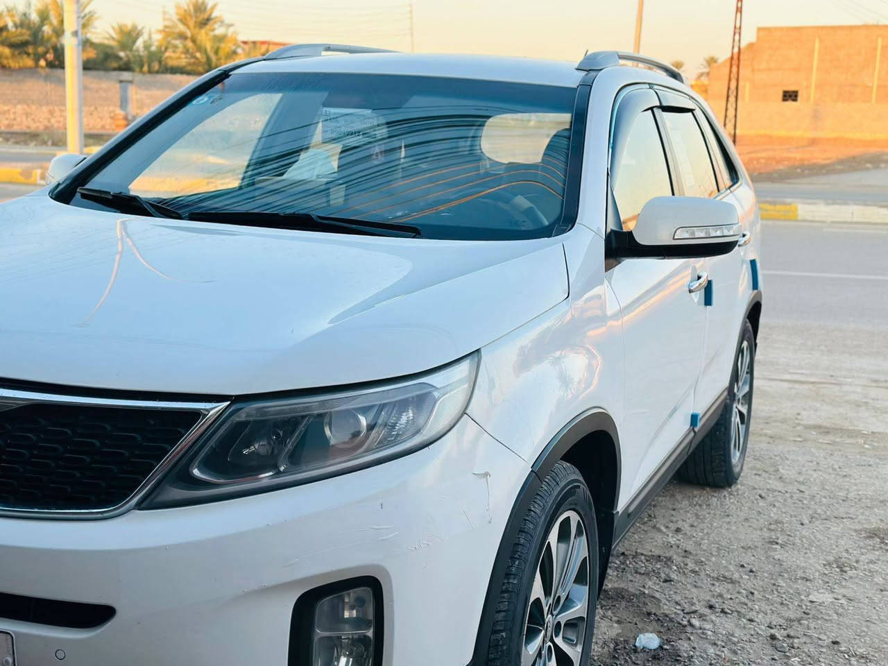 السلام عليكم سورنتو 2013 شكل 15 فول مواصفات عدا البنراما
بصمه تشغيل 

بصمه ابواب 

محرك 6 سلندر 

كشن كهرباء 

لد داخلي 

7 راكب ثلاث قطع تبريد 

رقم بغداد بأسمي تحويل ثاني يوم 

السياره خير من الله صدر جديد تخم تاير 

السعر 178 وبيها مجال قليل 

***********
