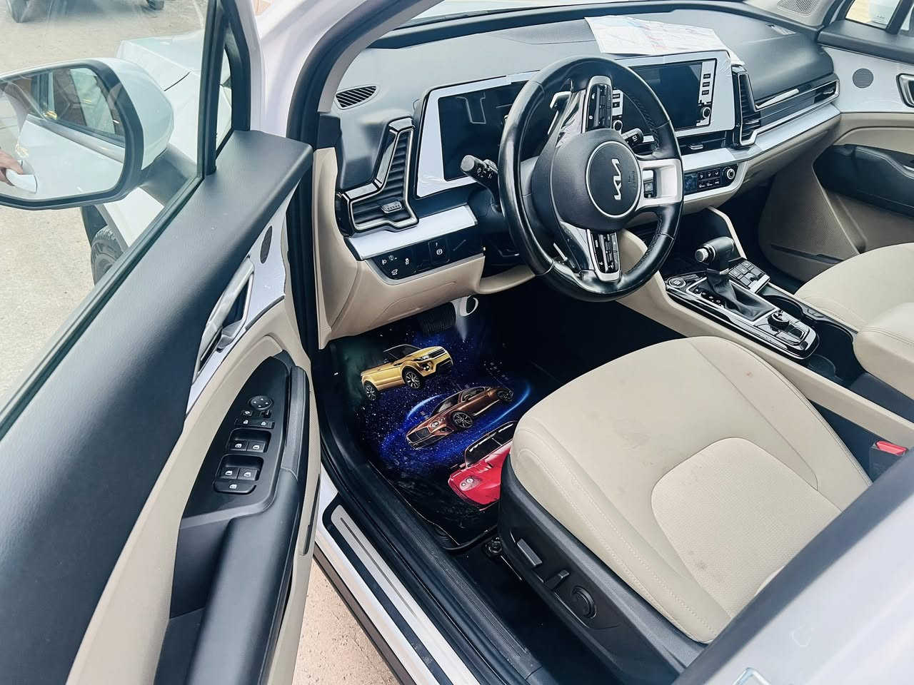 سبورتج ٢٠٢٥ رقم بغداد شركه دوليه ماشيه ١٥ الف مكفوله كفاله عامه عده بارد اصبع بالجامرلغ الامامي وسونار بالمنشور سياره فول عده البنرومه السعر ٢٣٢ وبيها مجال بسيط للشراي للاستفسار ***********
