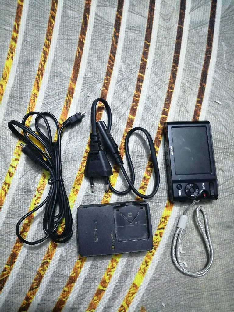 كاميرا Sony بحالة جيدة جدا السعر ١٠٠. الف مع كامل ملحقاتها  يوجد توصيل عمارة, ميسان


**إذا كنت صاحب هذا الإعلان وتريد حذفه لأي سبب، رجاءا أرسل رسالة إلى الدعم الفني**