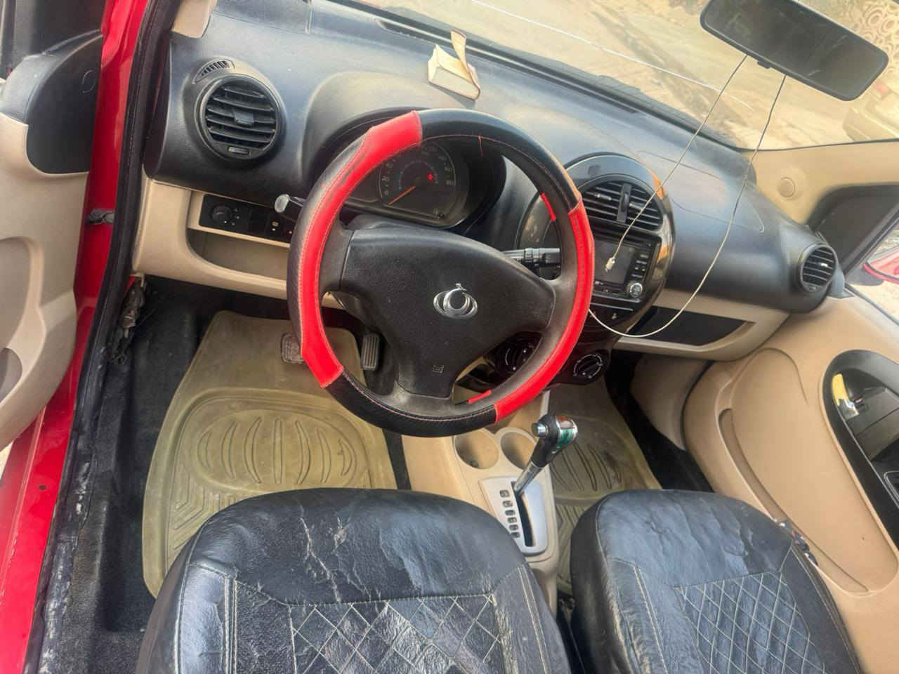 سلام عليكم 
***********
***********
باندا موديل 2012 رقم بغداد بسمي سياره جاهزه من جميع نواحي فول اوتوماتيك شاشا وكامره ويلكب سعر 50 مكان سياره بغداد دوره
