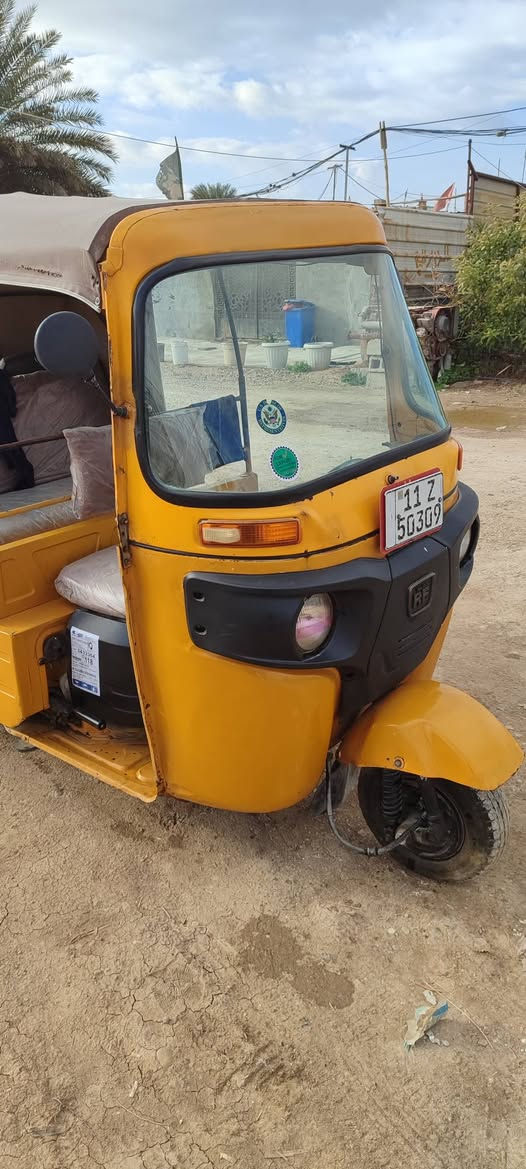 السلام عليكم تكتك للبيع  موديل 20 رقم و سنوية انكليزي بسمي تحويل مباشر  مكاني بغداد الشعلة السعر 7 و500 و بيها مجال للطيبين رحمه لوالديك مو شراء او تحسها غاليه عليك لا تكسر بحلال العالم
واتساب ***********
