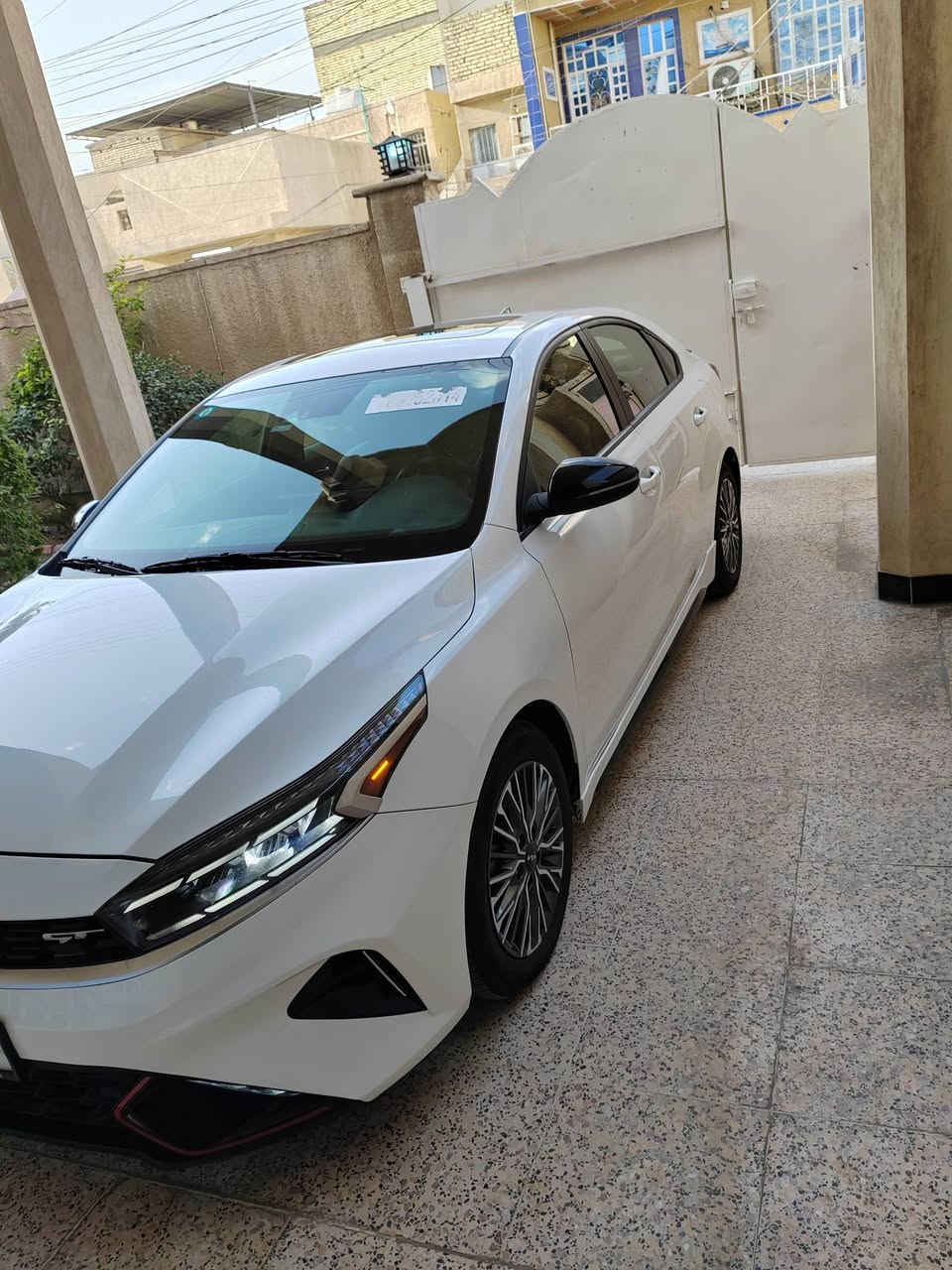 السلام عليكم للبيع  فورتي جيتي تيربو🩶
Kia Forte GT 2024 

موديل ٢٠٢٤

ماشيه 20 ميل تقريبًا جديدة جداََ
وبيه تخم ويل جيتي لاين حجم ١٦
وتخم تاير جديد 

كير Dct دبل كلج 7نمر 

مكينه 1.6 تيربو  201hp

رقم بغداد تحويل ثاني يوم  

حادثها تبديل جاملغ وبنيد ومصبوغات فقط  

والصور الحادث مرفقه

مواصفات GT معروفه فول1/1 اعلى واخر شي بل فورتي  

فتحة سقف (سلايد)

بصمه وتشغيل عن بعد 

شاحن وايرلس 

اشاير مري 

شفتات ستيرن 

رادار جانبي

رادار امامي 

رادار تحديد مسار 

اوتو هولد

ايقاف ذاتي 

مثبت سرعه 

مانع انزلاق 

تبريد قطعتين 

شاشة جبيره 9انج 

كشنات جلد  

اناره داخليه بل أبواب وبل دشبول علامه الGT الوان عديده

هاند بريك كهرباء

تدفئة وتبريد كشنات

 سستم صوت 🔉harman kardon

تبريد بيانو +مناخ منفصل

تشغيل عن بعد

كزوز صوت بلادي رياضي 

للاستفسار الاتصال على الرقم 

***********
