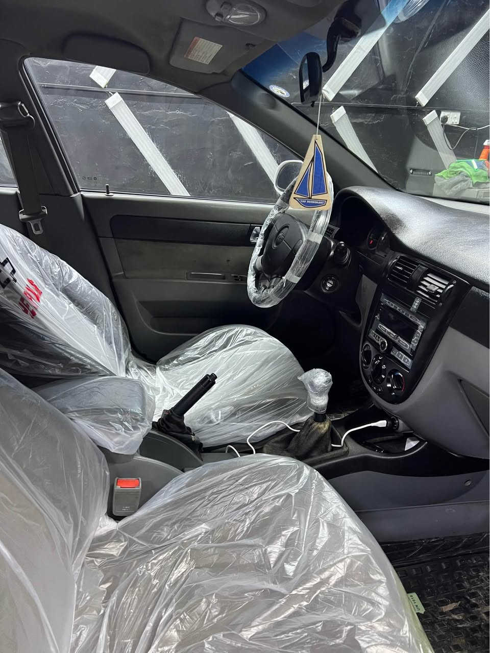 اوپترا موديل 2012  سه نه وي نويه تا 2030 
4 جيگاي بجوكي ته عديله 
ما باقي هيجي نيه 
مه كينه ي ده نگي تيدايه  به فه عم ده ي فروشم 
***********
نرخي 85 وه ره قه و هه نده ك مجالي تيدايه أربيل, العراق
