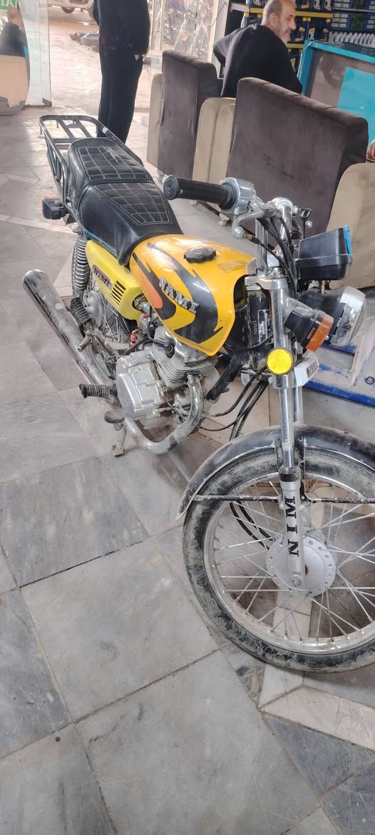 وصول وجببة تكاتك مستخدمه بمختلف الموديلات جدن نضيفه وستوتات ودراجات زيرووو بئسعار مناسبه جدن جدن عنواني حله  الحمزه الغربي اشراي يتصل عرقم او علوات ساب ***********
