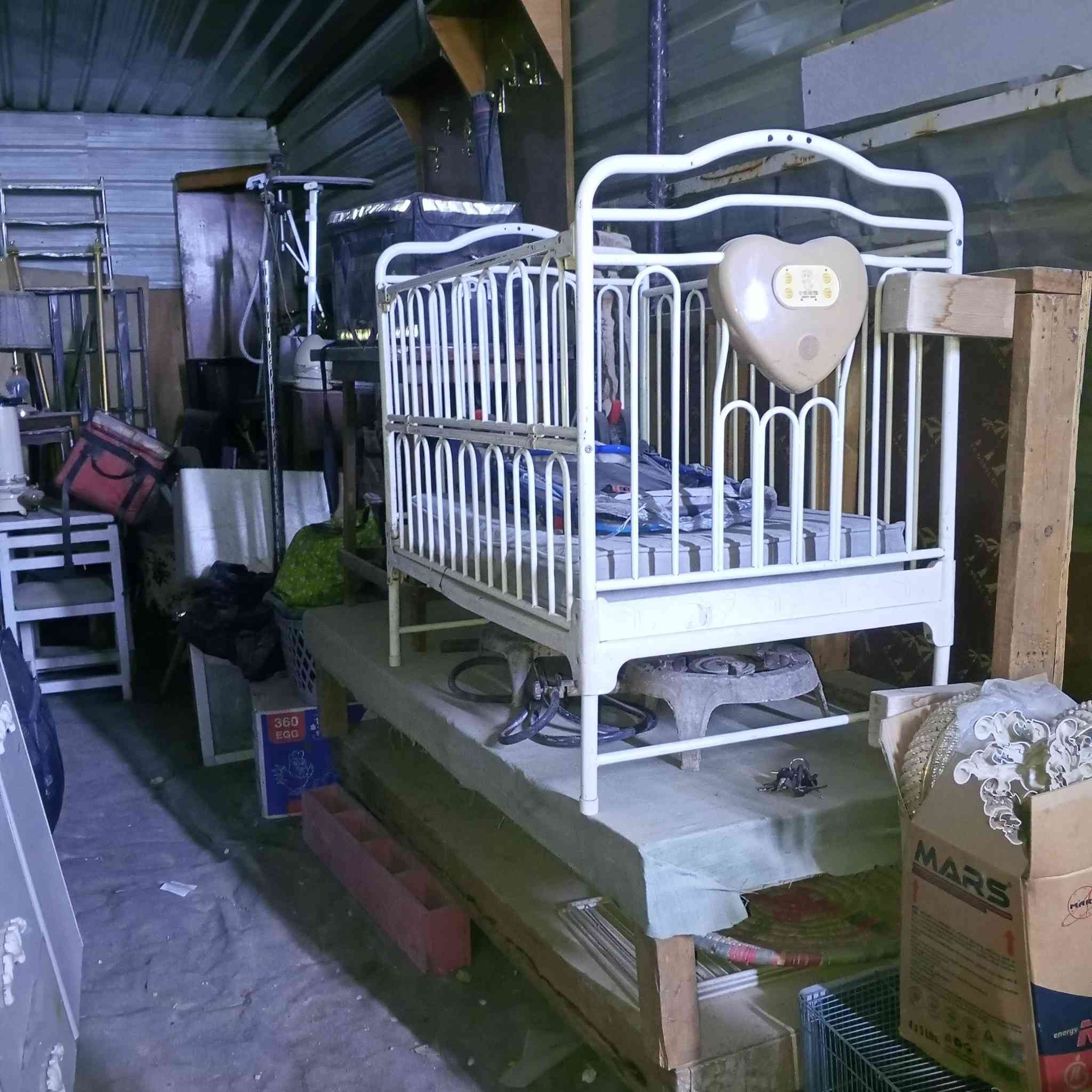 سلام عليكم أبيع غراض منزليه تصفيه محل بانسب السعار مكاني بغداد الحريه رقم الهاتف ***********
ادمن ممكن موافقه فضلاً 🌹
