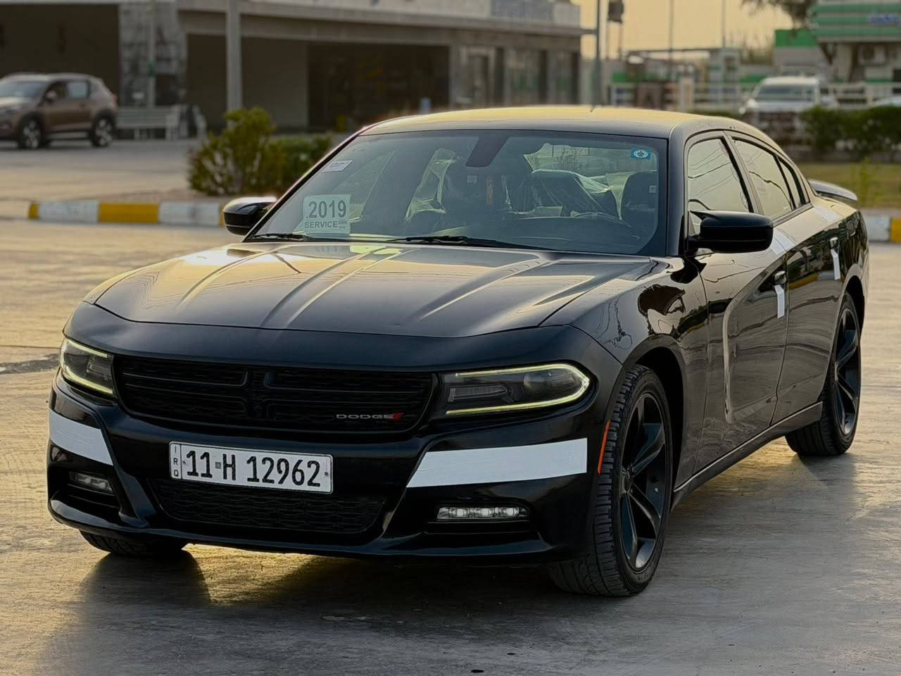 DODGE 🗽
السلام عليكم 
دوج جارجر 
موديل 2019
لون اسود 🖤
رقم بغداد تحويل مباشر 
مواصفات فول عده الفتحه 
" بصمه
" كشنات كهرباء 
" قطعتين تبريد 
" شحن واير ليس 
" شاشه كبيره 
" لايت ليد 
" مواصفات أخرى 
السعر 188 مجال بسيط 
مكان السياره واسط قضاء الصويره 
للاستفسار هاتف واتساب 
***********
