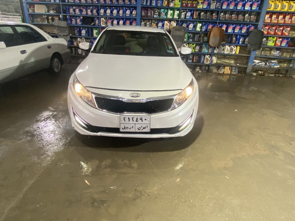 اوبتيما 2011 خليجي مكينة 2000 دوش  مواصفات فول ماعدا الفتحة السيارة جاهزة حدادية كاملة مبدلها قبل 10 ايام وتخم تاير وزوج لايتات وكله اصلي والسونار موجود بالصور 
المكينة كايمة ابيعها ع وضعها 107 وبيها مجال
اقتنع يله تتصل ***********
المكان ذي قار قضاء الدواية
