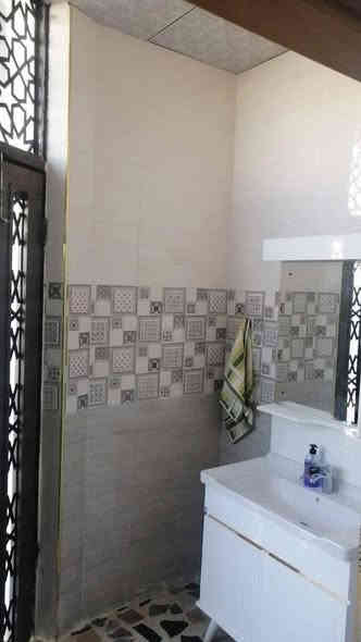 دار للبيع 🏚 دار للبيع🏠

                      🌹على بركة الله🌹

🔹العنوان:  الفلوجة منطقة البوجويلة قرب محطة كهرباء السكنية قرب سياج الا ستثمار 
📍نوع الملك : طابو زرعي  
📍المساحة =  ٢١٠ م٢
🔹الوجه  = ١٠.٥ م والنزال= ٢٠ م
📍 الشارع: ١٢.٥ م
🔹سنة ونوع البناء = طابوق ٢٠٢٣

🟡مشيدات الدار
غرفتين نوم وصالة واستقبال ومطبخ حار+بارد وصحيات وحمام وحديقة+ كراج وبيتونة

✅سعر البيع للعقار : ٨٠ مليون دينار قابل للتفاوض 

🟢مكتب دار السلطان للعقار
العنوان فلوجة الجغيفي الثانية بداية شارع جامع فاطمة
للاستفسار الاتصال على الأرقام التاليه
***********
***********
***********
