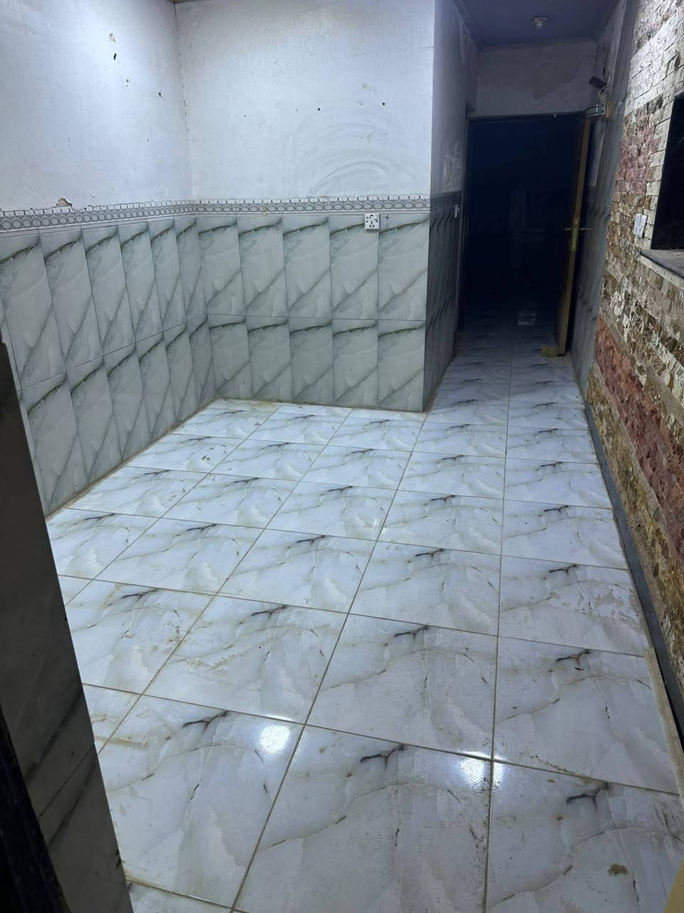 السلام عليكم.... مشتمل للإيجار مشتمل نضيف ومرتب بي غرفتين ومطبخ وصحيات موقعة سبعة نيسان خلف دائرة المرور للاستفسار رقمي ***********
