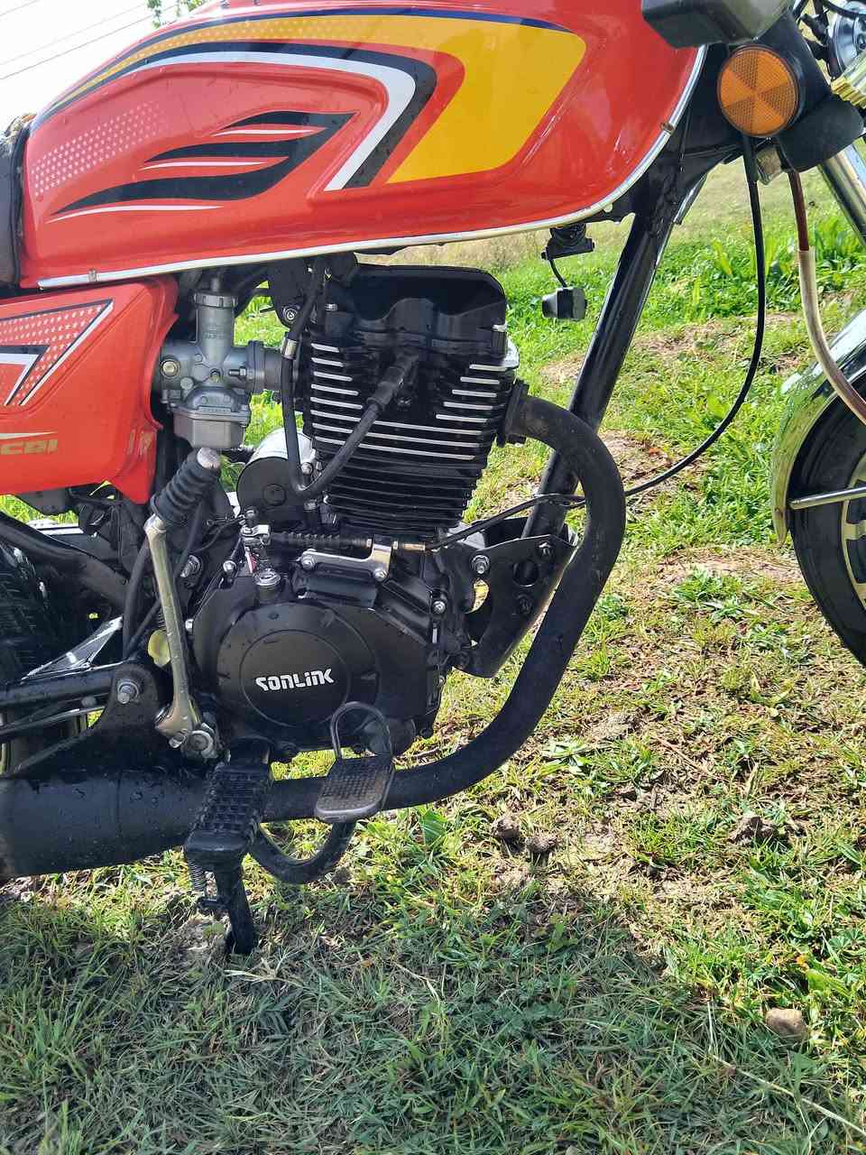 للبيع سولنك مديل 25اوراق كامله محرمك200Ccلدراجه بعدهى نضيفه تفاصيل اكثر خاص او تصل بي واتساب ***********عنوان لطيفيه سعر 750بي مجال بسيط لشراي
