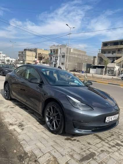 تيسلا موديل 3
2023
ممشى سياره 43km

اونلاين اخر تحديث 
مربوطه عالتطبيق الاحمر  
لغة عربية
بدون ايرباك
 اللون فيلي 
تك ماطور  

440km

مكانها بغداد سياره باسمي تحويل ثاني يوم

للبيع 

السعر 145
تواصل واتساب فقط
***********
