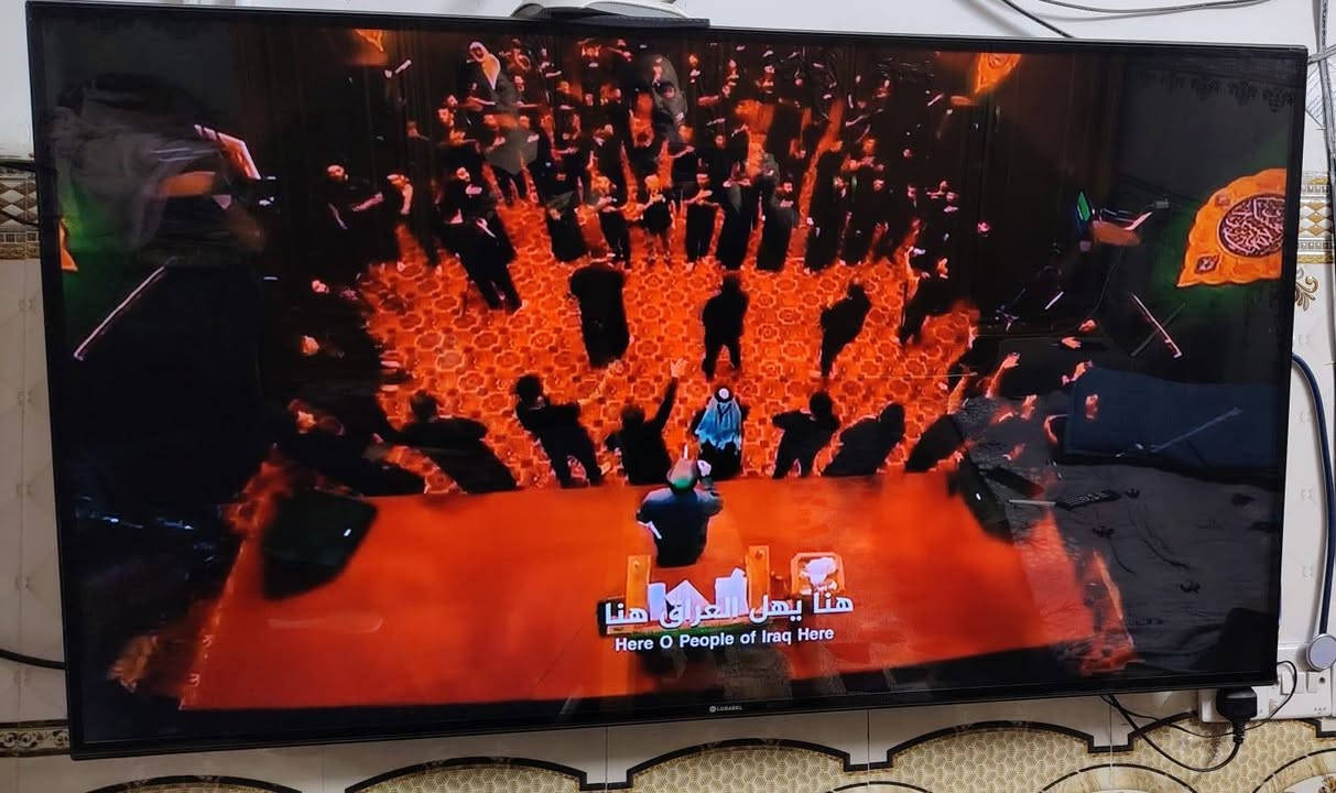 شاشة LG سمارت انترنت 4K حجم 55 ضد الكسر جدآ نظيفه.سعرها 250 وبيه مجال مكانها بغداد الشعب ***********
