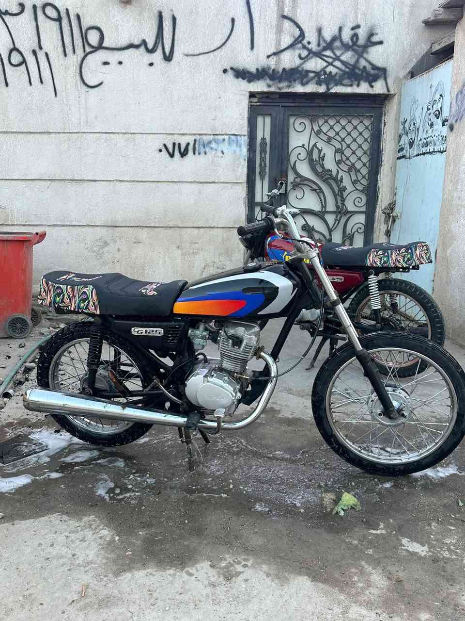 نامه ازوات مكفوله من سرقه دراجه خرسه نضيفه جاهزه ٣٢٥ وبيها مجال حك الجيه مكاني كزيزه ***********
