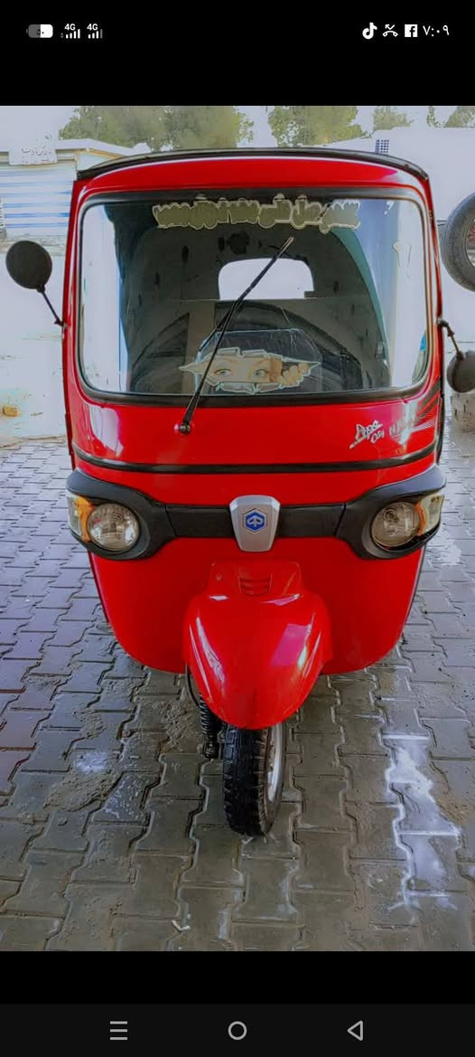 السلام عليكم اعيد النشر بسبب الوعود الكاذبه تكتك بياجو موديل 21 رقم سنويه  كفاله ماكينتها لا تنقيص ولا تبخير مال جناي تخبل كل شيء ما ناقصها سعر 3600 العنوان بغداد فلكه حي النصر ***********
