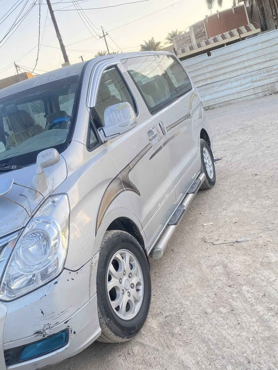 السلام عليكم
ستاركس موديل 2008 كير محرك تبريد خير من الله 
سياره مابيهه اي نقص رقم بغداد سنويه ما صاقطه 

السعر 130وبيه مجال 
مكاني بغداد ابو غريب 
***********
