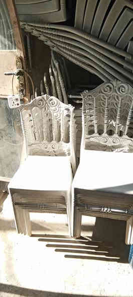 كراسي للبيع العدد 150 كرسي بغداد حي الامين بنواب الاتصال على الرقم *********** اوبيه وتساب
