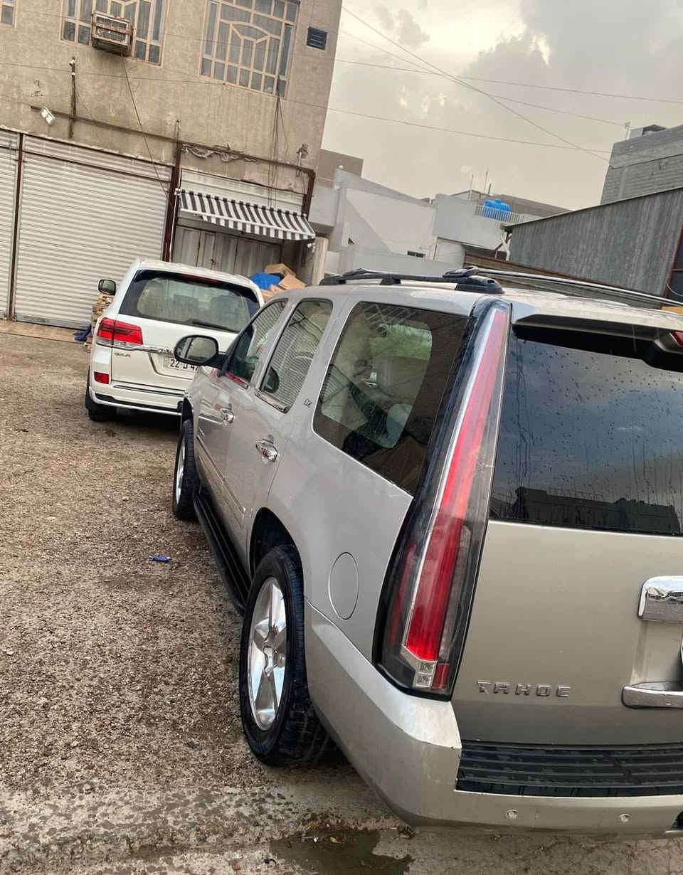 السلام عليكم
للبيع فقط تاهو 2007 فول مواصفات LTZ رقم اربيل وارد امريكي لون شمباني حادثها جاملغ امامي صفحة السايق والباب الامامي نفس الصفحة مصبوغ والجاملغ الخلفي صفحة الصدر معمر بأمريكا 
سنوية باسمي
سنوية نافذة 
عنوان بغداد/ حي جميلة 
للاستفسار الاتصال ***********
السعر 150 ورقة
