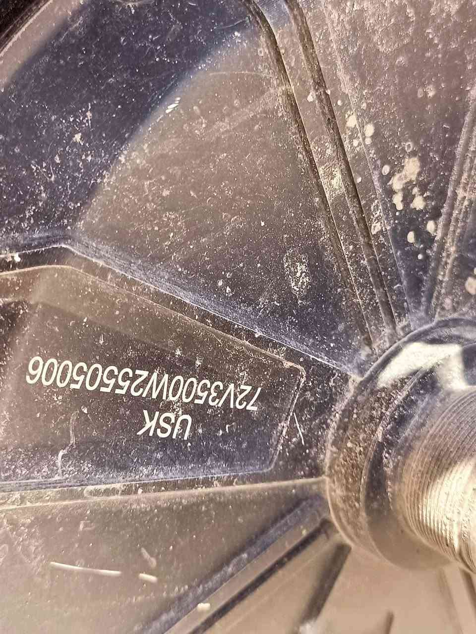 السلام عليكم مراوس فقط
ماطور سكنس مدرع 
ملف 3500 حقيقي 
سرعة 94 حقيقي 
6 بطاريات دبل 
للتواصل خاص


**إذا كنت صاحب هذا الإعلان وتريد حذفه لأي سبب، رجاءا أرسل رسالة إلى الدعم الفني**