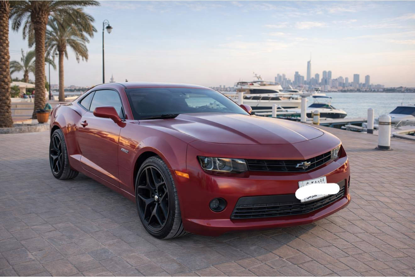 السلام عليكم ورحمة الله 
شوفرليت كمارو ٢٠١٥ . 
مكينة ٣٦٠٠ ( ٦ سلندر ) .
رقم بغداد الماني . 
ماشية ٩٠ الف ميل . 
تحويل ثاني يوم . 
السيارة مدامة بكل تفاصيلها ( ادامة الحدادية الامامية والخلفية مع تبديل المشط ، ادامة منظومة الماء و التبريد ( راديتير تبريد ، راديتير مكينة ، كومبريسر ، فريز ، جوينات ، باتري جديد ، كامرة تجارية + داش كام ، غرفة نظيفة ) 
حادث السيارة مقدمة البنيد مع خشم الجاملغ الايمن  الامامي جهة الصدر . 
للتواصل *********** .
