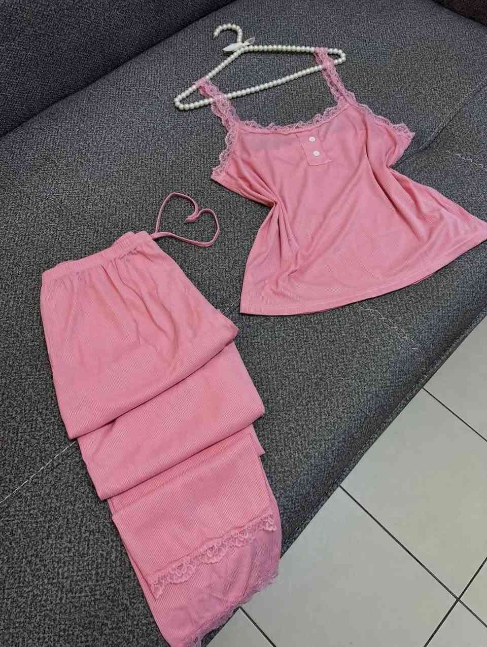 #تكرررراارررر_ووصــــــــــل
🍑 نعومة + أناقة = راحة ما تنوصف
#تراك بيت قطني وناعم
 تركي درجه اولى 🌺 🦋 
#الســـــــــــعررر8
قياسات فري سايز💙🤍
يوجد توصيل داخل المسيب الفين 
يوجد توصيل محافظات


**إذا كنت صاحب هذا الإعلان وتريد حذفه لأي سبب، رجاءا أرسل رسالة إلى الدعم الفني**