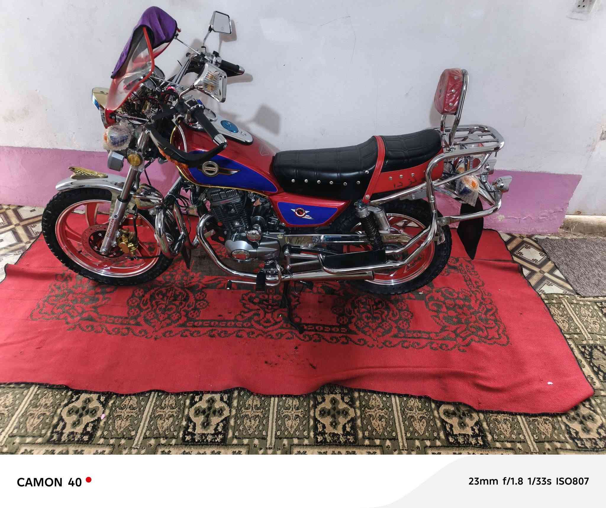 السلام عليكم شباب دراجه للبيع جونده دبل بلك صارله شهرين طالعه من الوكيل موديل 2022 كله شغاله الخطه مال التيار ما ممسوحه جديده بمعنى الكلمه  مستعجل على بيعته اول تبديلت دهن اله اوراق اصولي الشراي بي خير ويدلل مكاني حله ابو غرق هذا رقمي ***********
