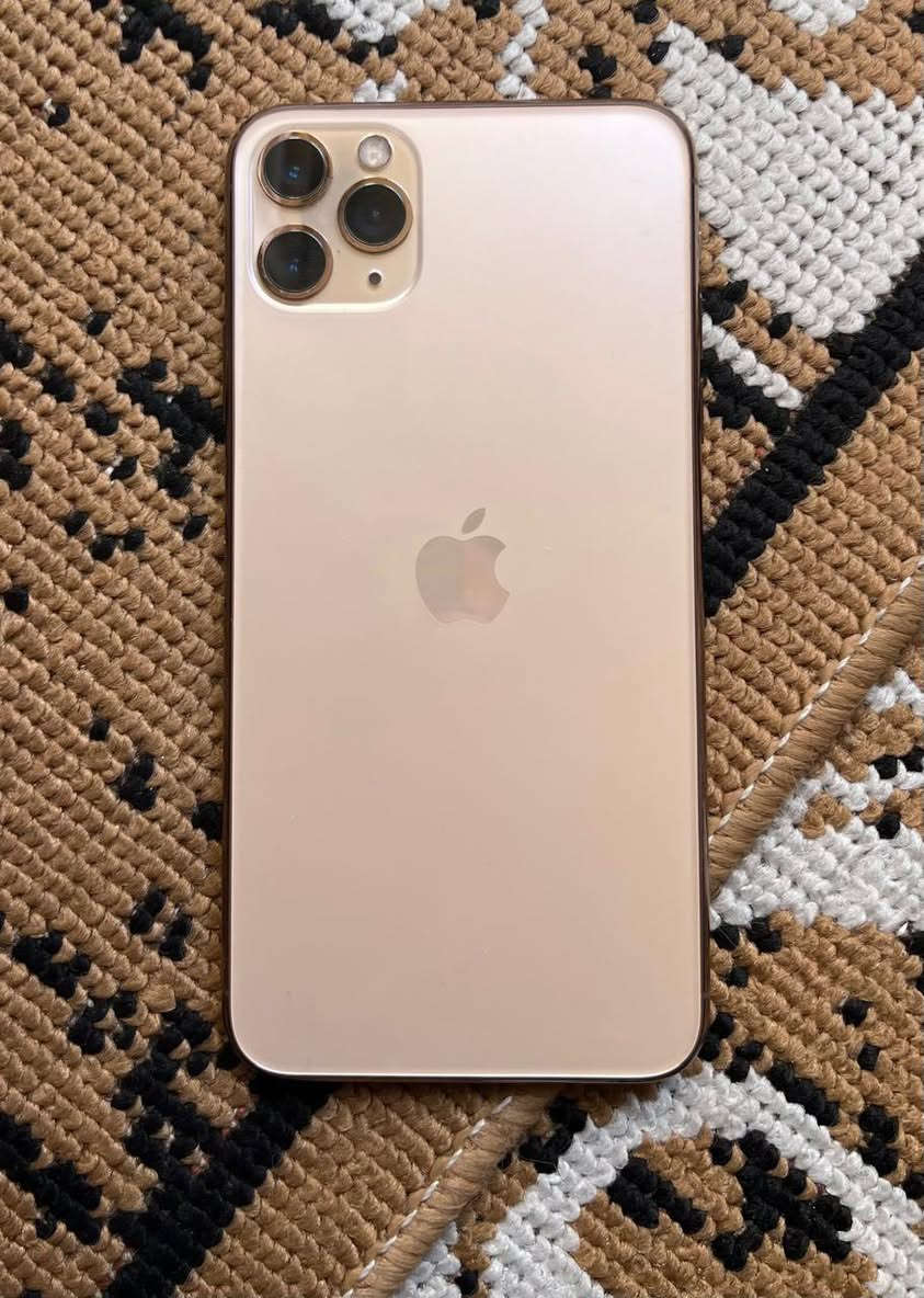 سلام عليكم ايفون 11 برو ماكس
جهاز نضيف بمعنى الكلمة مابدل اي شي بيه كفالة نموذج m

 ذ256

ب72

لون ذهبي 

مكان الحسينية 

السعر 330 

***********
