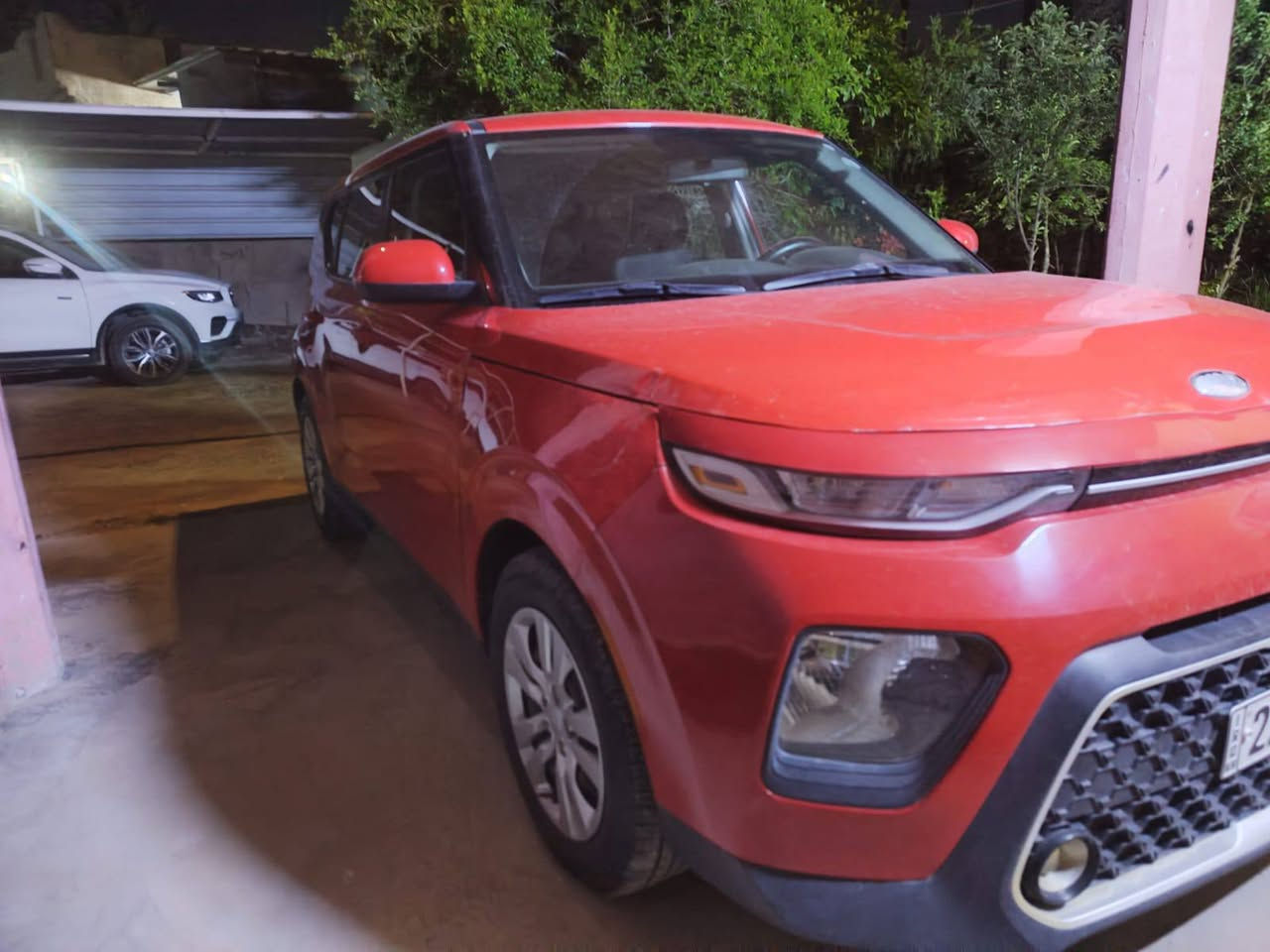 السلام عليكم اخوان عندي كيا صول ٢٠٢٠ رقم اربيل دولي بدون صبغ بدون تبديل وبدون دواخل بيه خشم بنيد بارد وخشم جاملغ بارد فقط ولباقي مكفول 
السعر ١٣٨ وبيه مجال قليل 
مكاني بابل قرب سيطره الاثار ***********
