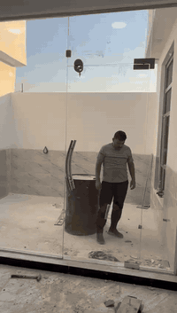 الحمد لله عملنا هذا اليوم قاطع زجاج عشرة ملم حديقة داخلية
مستعدين انجاز كافت انواع الجام خانة عشرة ملم
بسعار مناسبه
لاستفسار الاتصال على الرقم ***********
***********محمد العنوان الشارع الجديد
مقابل أفران الكناني ##
