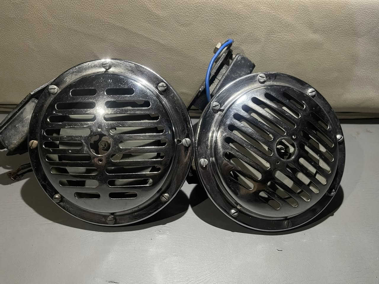 شباب هورنات اخذتهن من ابو سليمان شرط نعومه وكاملات ونضيفات وضهر زيتوني شرط فحص مكاني بغداد ***********
