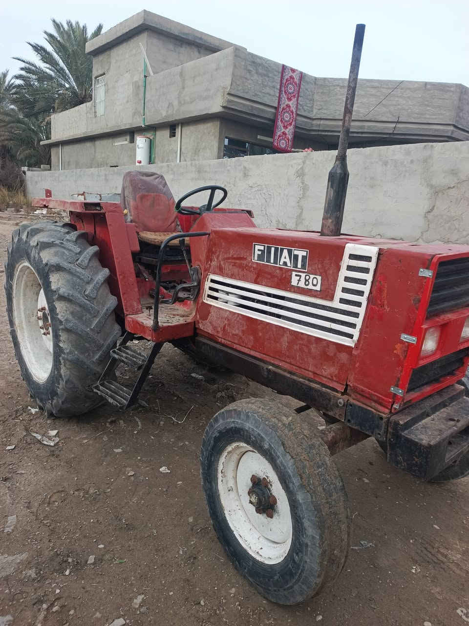 فيات للبيع مكينة وكير واكسل جديد تايرات نص عمر بور جديد باتري جديد مكينة جاهزة للعمل سنوية ضائعة ابيع المكينة بدون سنوية العنوان ديالى المقدادية السعر ثمانية ونص مليون وبيهة مجال ***********
