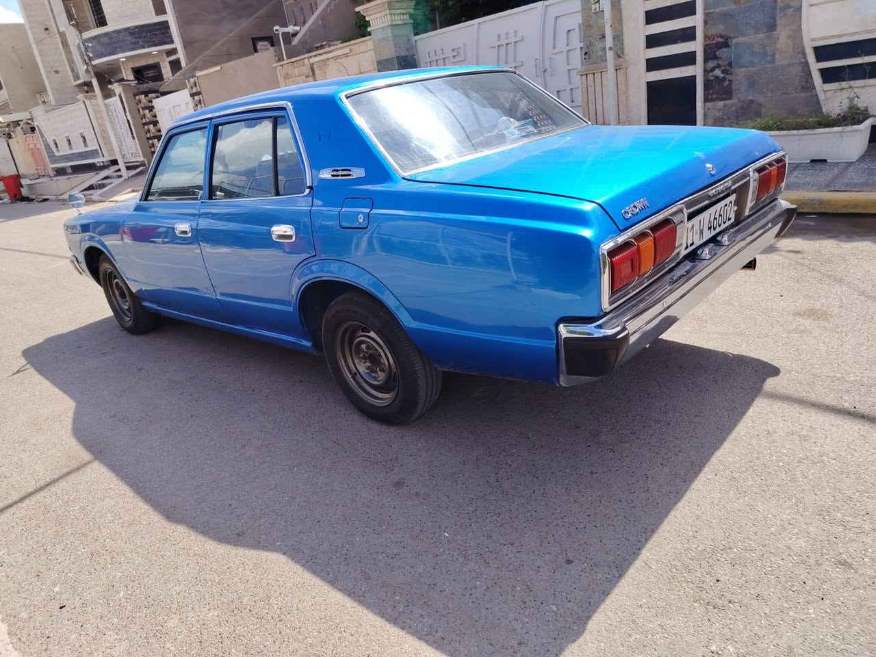 كراون 76 فقط صبغ اثر جراد السعر 105 ورقه مكاني بغداد الدوره السياره جاهزه تبريد شغال ***********
