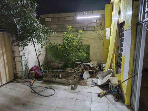 بيت للبيع مساحه 100 متر قرار محكمه زراعي 
 بي غرفه 5×5 وصاله 7ونص×5ونص
 ماي كهربأ وطني مولده جاهز  
ارضيه بورسلين جديد عالي عن الشارع سقف سندويش 
السعر 15 وبي مجال 
العنوان كوفه علوة الفحل خلف مشروع الماء
‏‪***********‬‏ واتساب
