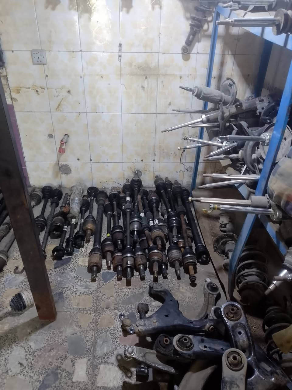 م
حل ادوات صدر كوري تفصيخ معه وجود حداد صدر معه وجود ضمان للادوات حي الامين الثانيه قرب البازخانه رقم الهاتف ***********
