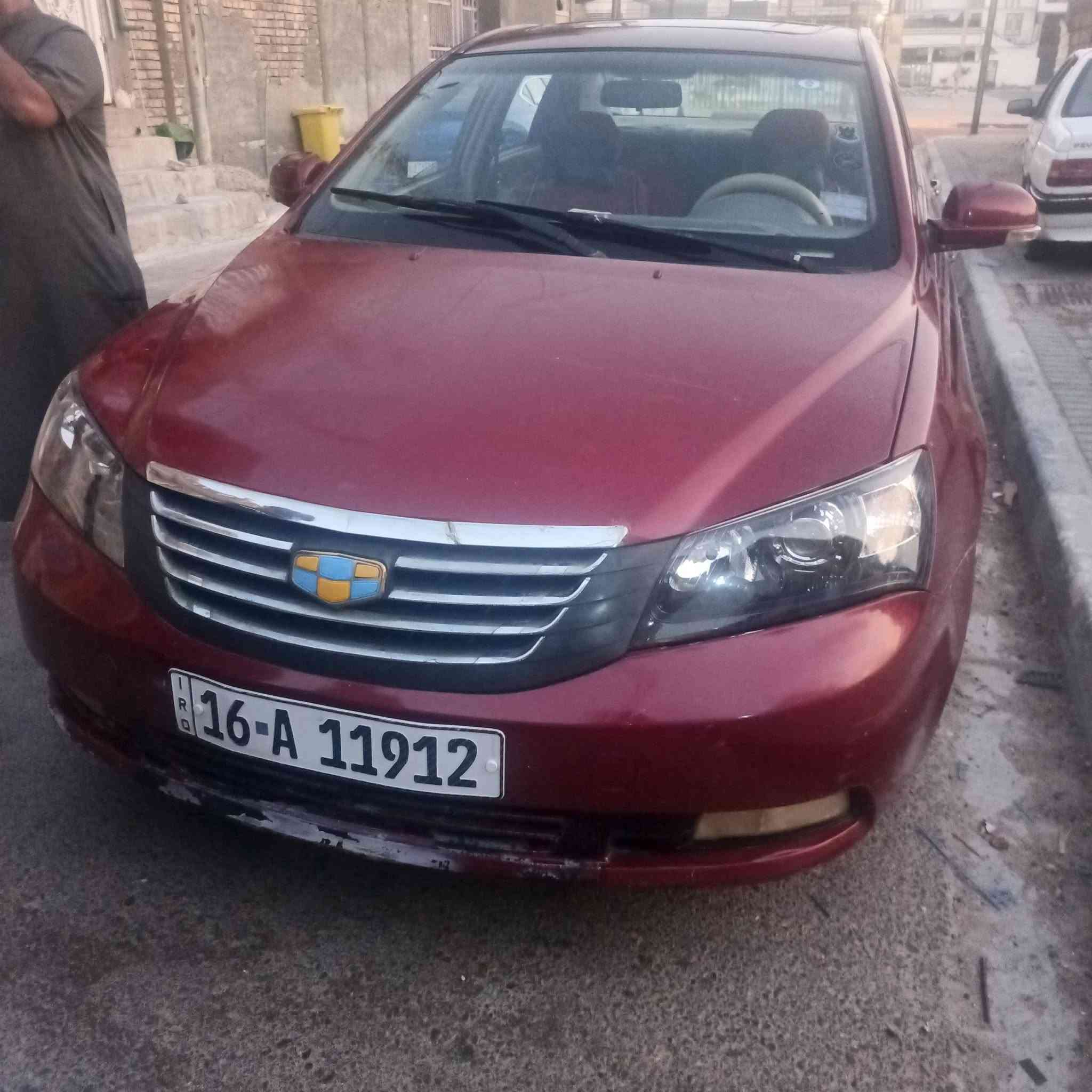 السلام عليكم م جراند موديل 12 سياره مكينه وقير بلادي اوتوماتيك تبريد حداده تخم تاير رقم دولي سنويه لل 31 رقم ديوانيه راعيها بالبصره الشرعي هزه جديده السعر 32 وبيها مجال عنواني بصره قبله حي الشهداء***********
