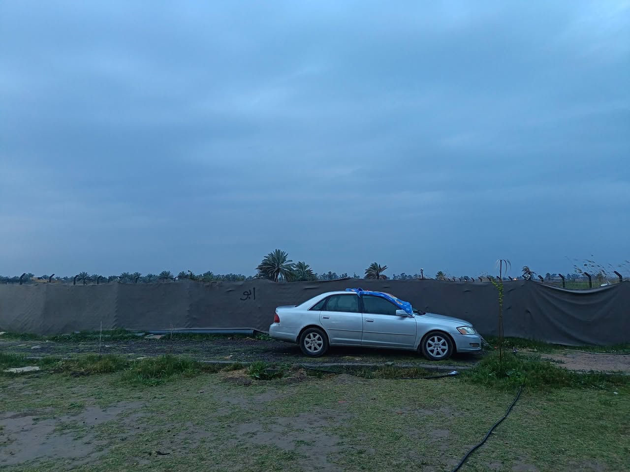 افلون ٢٠٠٢ مصبوغه عام وجارده دواخل ولغود وحوض كله ابلادي
بيع او امراوس ٦٥ وبيها مجال 
***********
