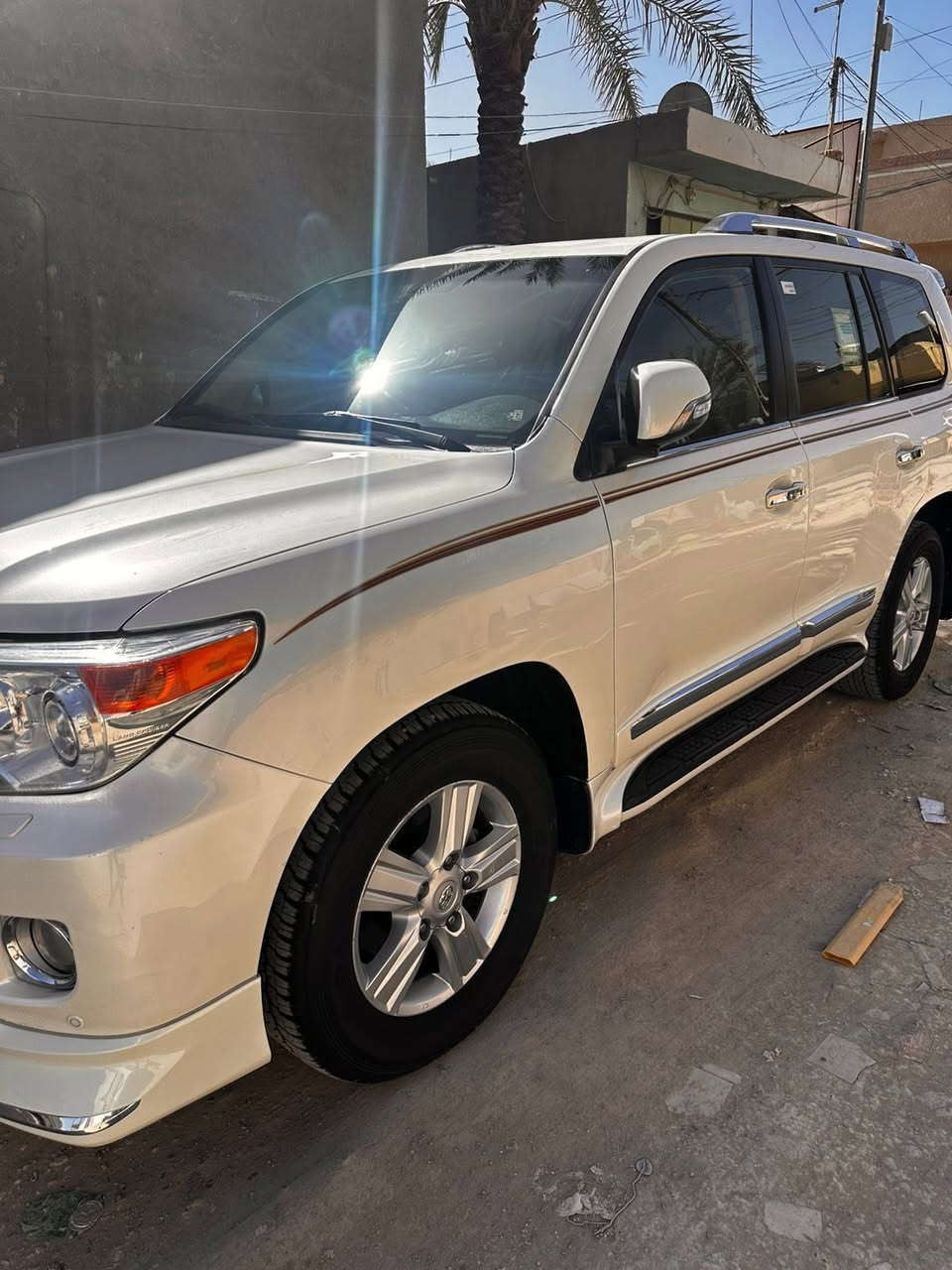 السلام عليكم (من رخصت الادمن )
-سياره لاندكروزر موديل 2015  بريم اصل رقم بغداد ماشيه 184الف (كم) حقيقي 
-مكينه بحاله جيد جدا 
-الكير بحاله جيد جدا
-حداديه +تخم تاير 
فول مواصفات 1/1
-حساس امامي 
-حساس خلفي 
-بصمه تشغيل 
-بصمه ابواب 
-فتحه سلايت 
-كشنات  جلد اصلي 
-كشن كهربائي اثلاث حركات 
-محرك 6سلندر 
- 8 ايرباك
-زراكات لايت 
-مري شفط وقلاب 
-مثبت سرعه 
-ثلاث قطع تبريد 
-شاشه كبيره 
-مطفايه حريق 
باقي التفاصيل المواصفات معروفه  
السعر :385$
للاستفسار الاتصال ب الرقم 
***********
ملاحظه :السياره شرط الفحص +السونار مع الصور 
المكان :بابل حله المركز
