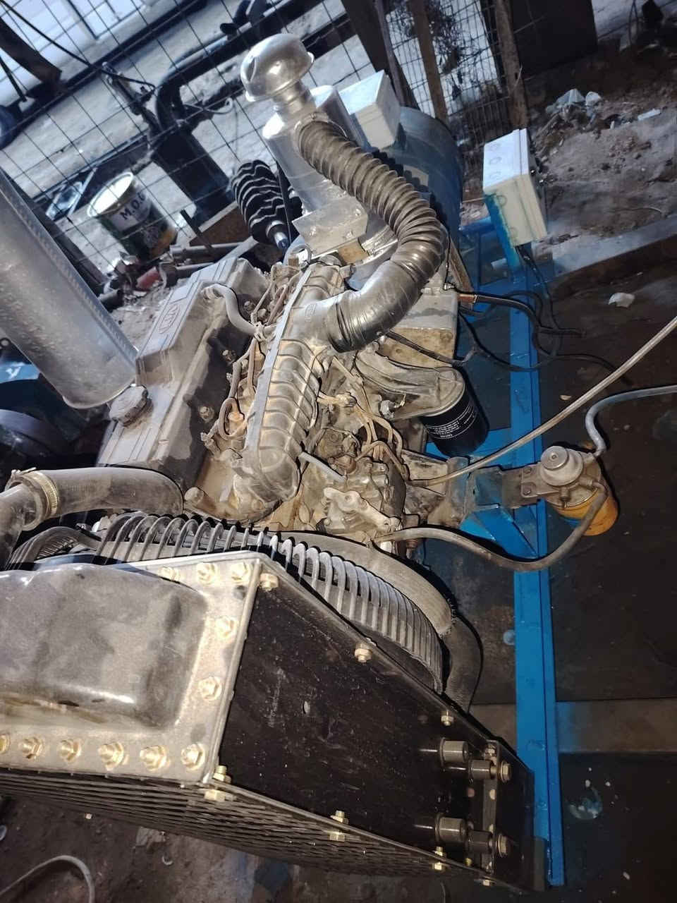 مولد كيا 2701 مع راس توليد 30 كيفي 120 امبير 3 فيز جاهزه شرط الشغل وتحميل الكهرباء  بابل المحاويل ***********
*********** اكو نقل جميع المحافظات
