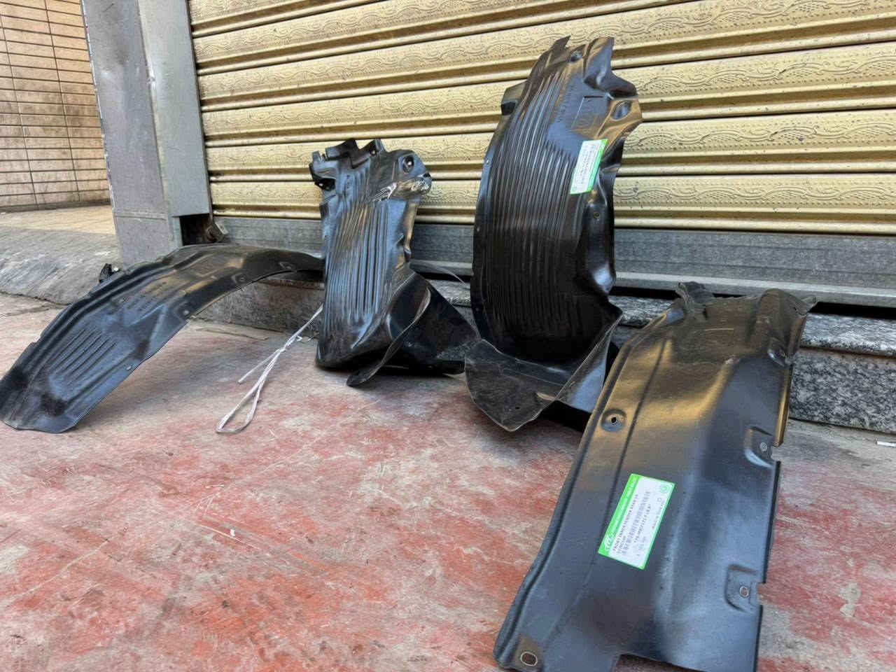 السلام عليكم 
تعلن شركة الزهراء 
عن توفر ادوات 
بيك اب متسوبيشي L200
بغداد السنك داخل مجمع مينا 
بغداد شارع الظلال 
يتوفر توصيل للجميع المحافظات 
***********
