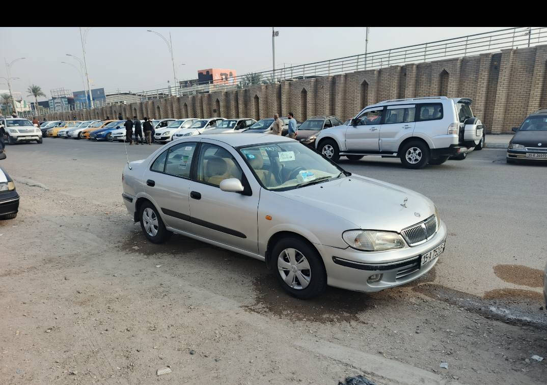 سلام عليكم سني للبيع  رقم انبار تحويلها ثاني يوم بسمي  تخم تاير كير ومحرك مكفولات تبريد شغال مكفوله من ضربه السياره سونارها موجود بل منشور  سياره حال جديده مالت جناي موديل 2001  السعر خاص مكان السياره الفلوجه
***********
*********** بيع نقد فقط لا قسط ولا وعده
