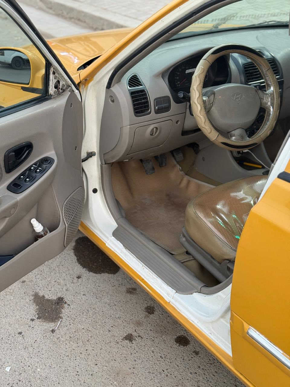 السلام عليكم فيرنا موديل ٢٠١٤ للبيع مامعيوده على صبغة الشركة مكفوله كفاله عامه ماعدا شبر ب جاملغ خلفي فقط معجون ودوسات مصلحه المكينه مالتهه تنقص رقم بغداد السعر ٧٢ وبيهه مجال مكاني بغداد ***********
